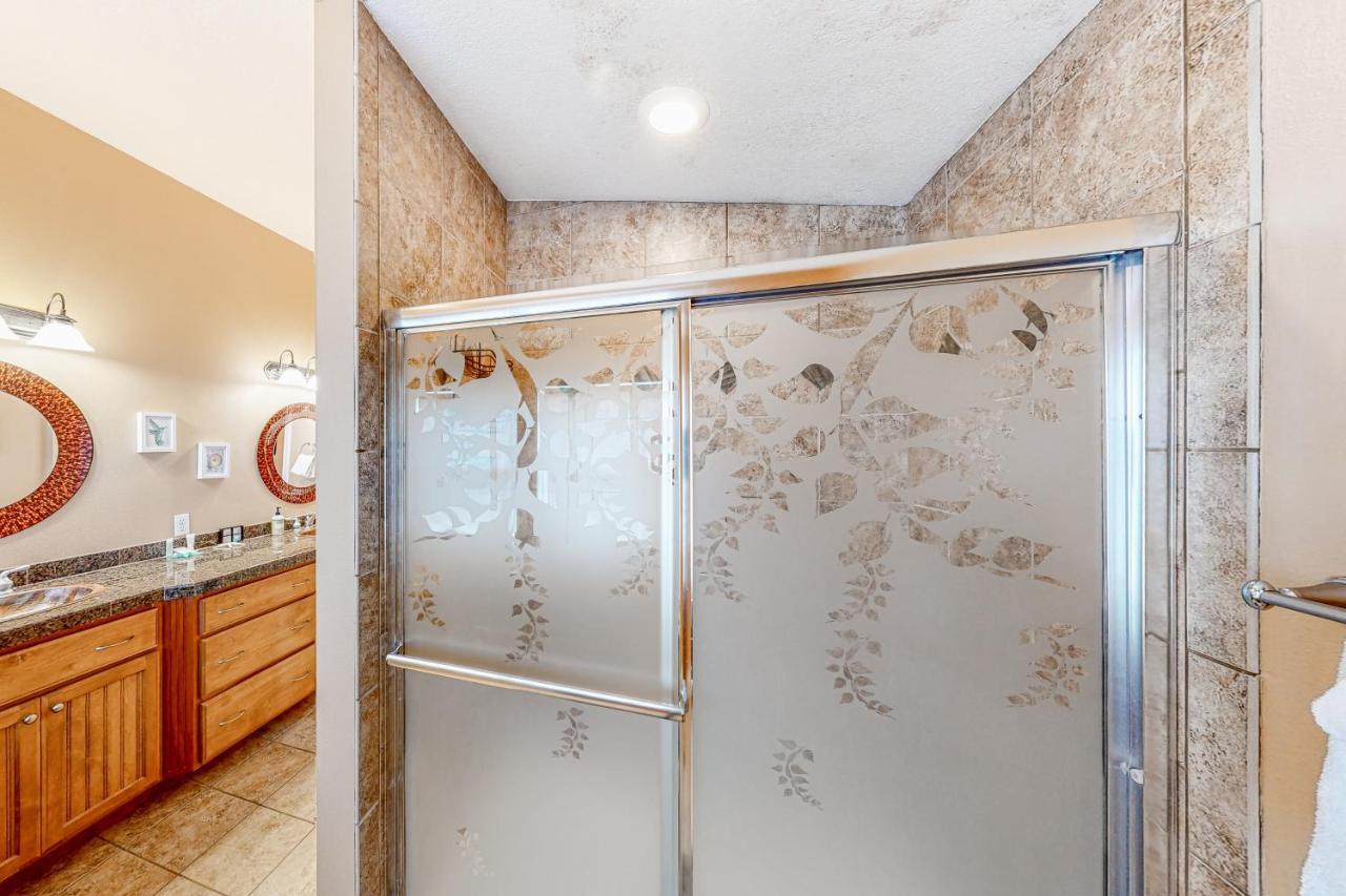 Rejuvenating Breeze Villa Newport Buitenkant foto
